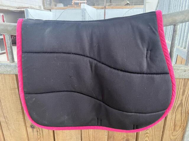 tapis fuschia HV