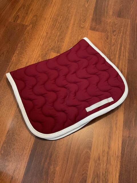 Tapis Pénélope rouge bordeaux