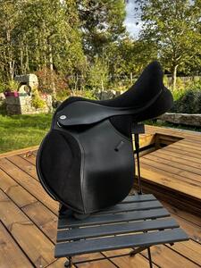 Selle Thorowgood taille 17 pouces