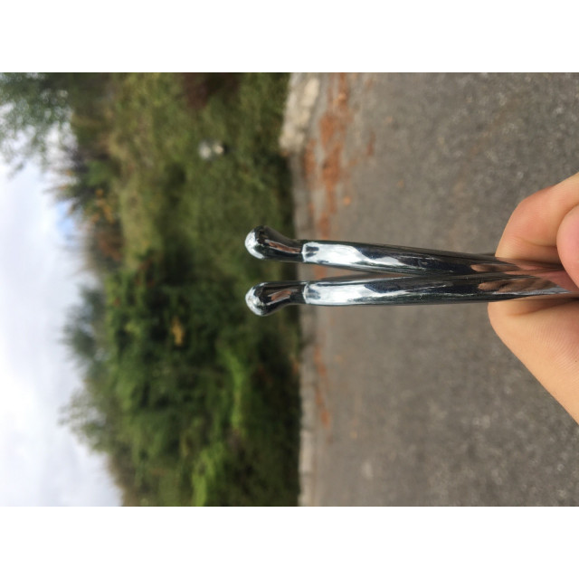 Eperon tres bon etat