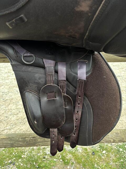 SELLE KENT AND MASTERS UNIVERSAL GP HAUT GARROT S-SERIES