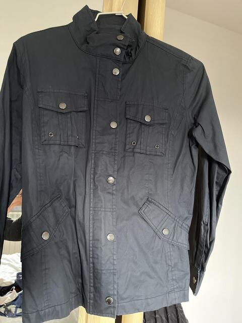 Veste equiline