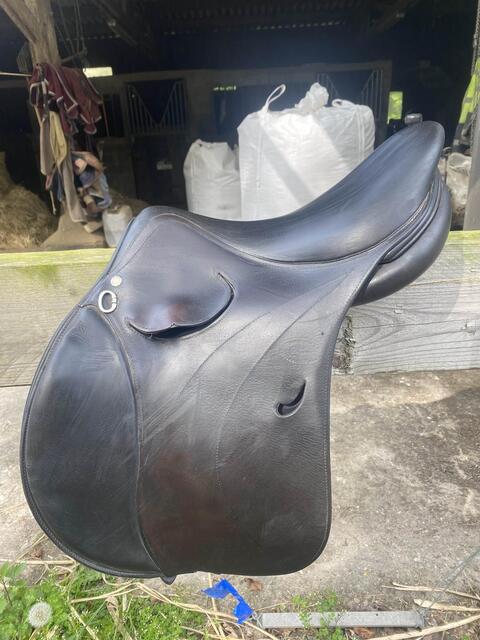 selle devoucoux 16’