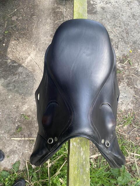 selle devoucoux 16’