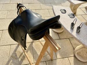 Selle mixte en cuir noir