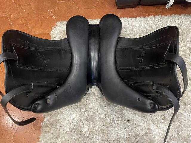 Selle dressage Childeric DHE 17’5
