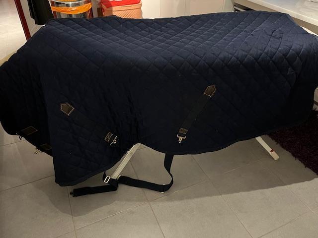 COUVERTURE DE BOX KENTUCKY 145-6'6 BLEUE