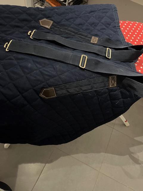 COUVERTURE DE BOX KENTUCKY 145-6'6 BLEUE
