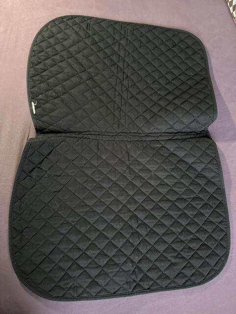 tapis fouganza noir