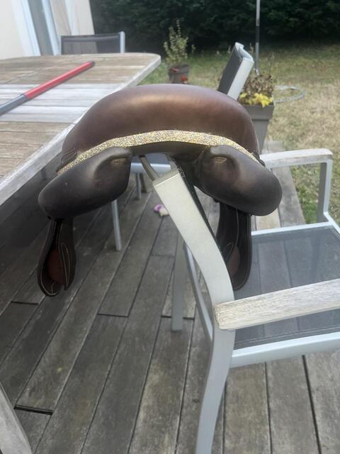 Selle forestier mixte 2024 très bon état