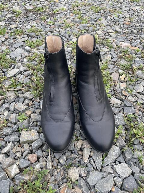 Boots Free jump