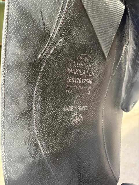 Selle de dressage DEVOUCOUX 17,5