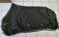 Couverture polaire noire de la marque EQUITHEME