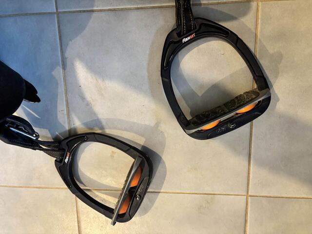 Étriers Flex On bleu ultra grip
