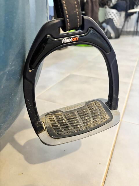 Étriers Flex On bleu ultra grip