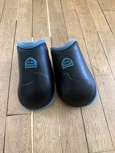 Veredus – Protège-Boulets Olympus Color Edition Noir / Bleu taille L