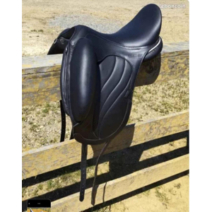 SELLE DRESSAGE GBS
