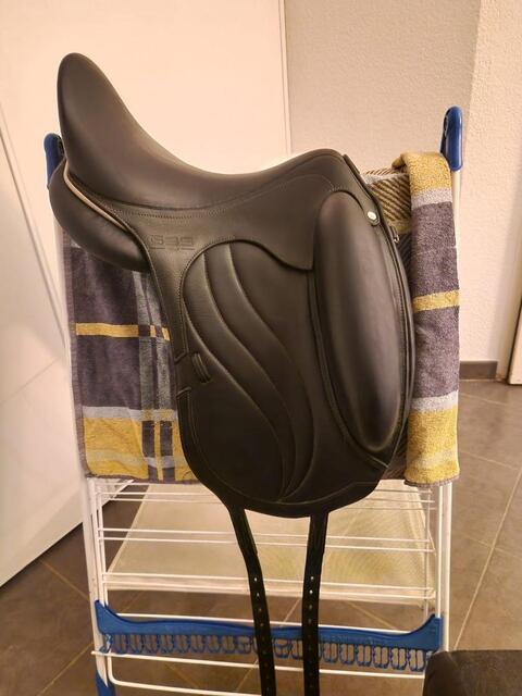 SELLE DRESSAGE GBS