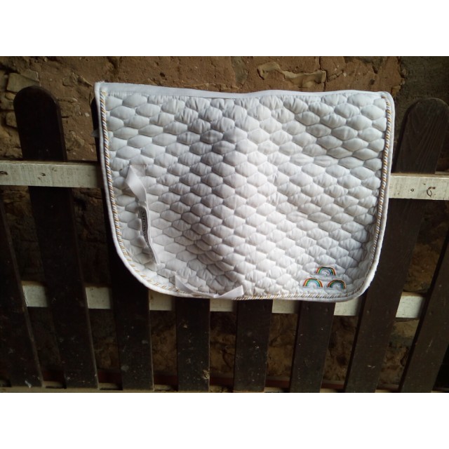 Bonnet Arc En Ciel et Tapis Arc en ciel Licorne