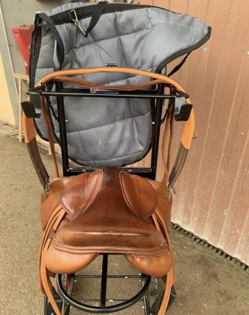 Selle Mixte complète 17,5 Cuir de Veau Marque Henri De Rivel