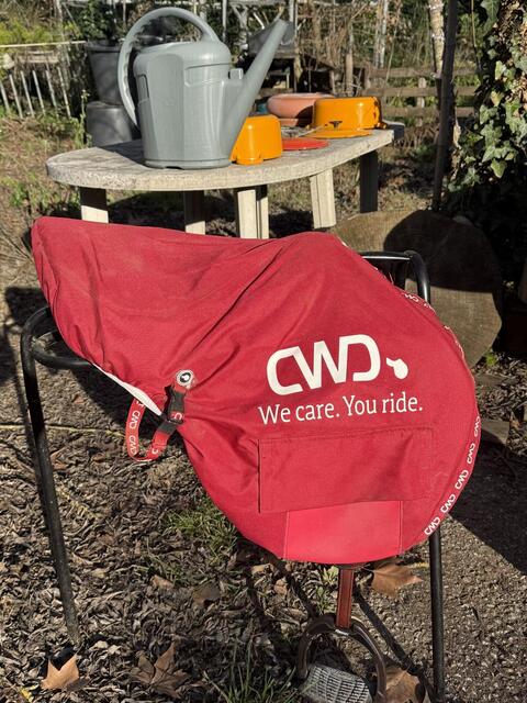 Selle CWD mademoiselle 17 pouces