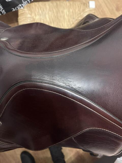 selle cuir marron