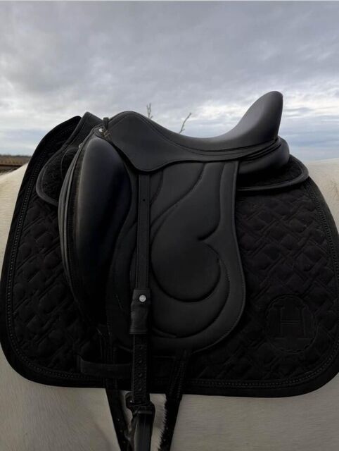 selle de dressage Antares 17’