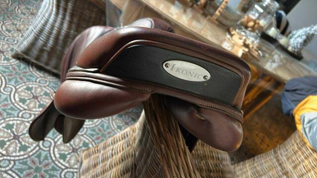 selle ikonic