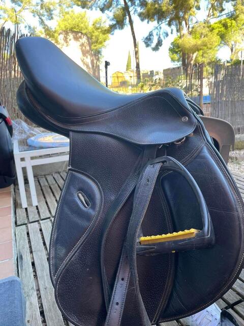 Selle équipée