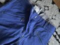 Pantalon bleu roi