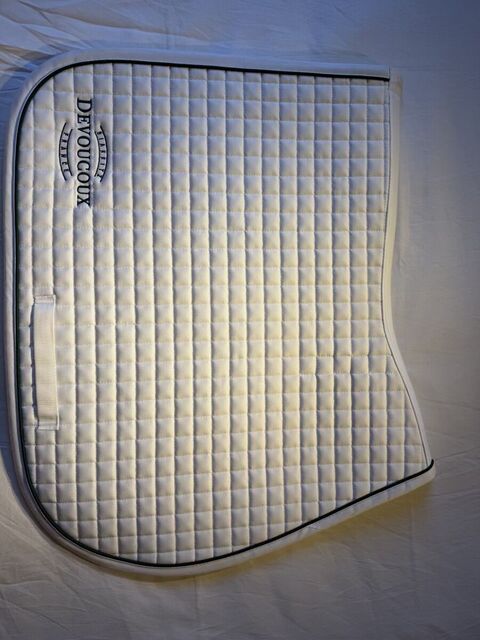 tapis blanc Devoucoux