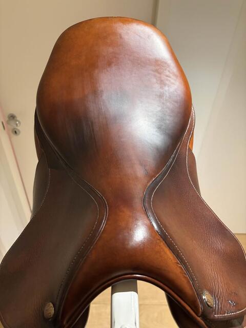 Selle Bruno Delgrange + sangle + amortisseur + étriers