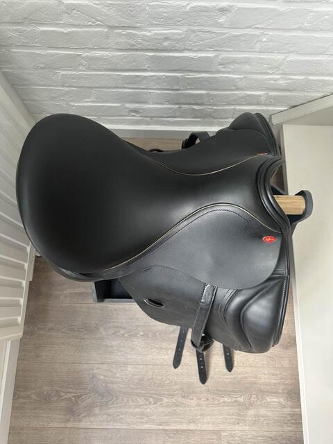 selle Jeffries dressage