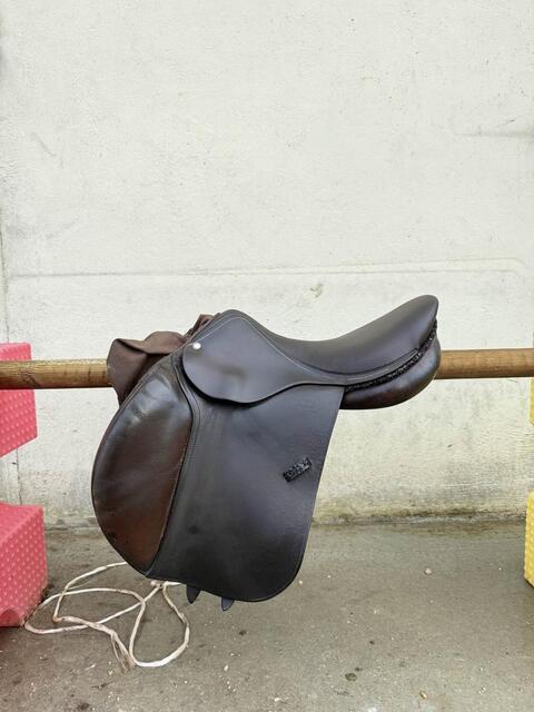 selle devoucoux Biarritz 16,5 p