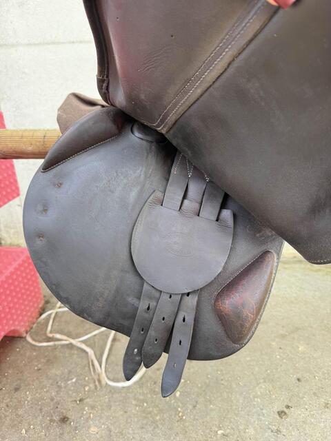 selle devoucoux Biarritz 16,5 p