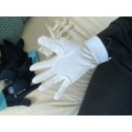 Gants blancs neuf
