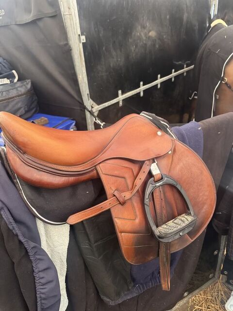 Selle renaissance Taille 18