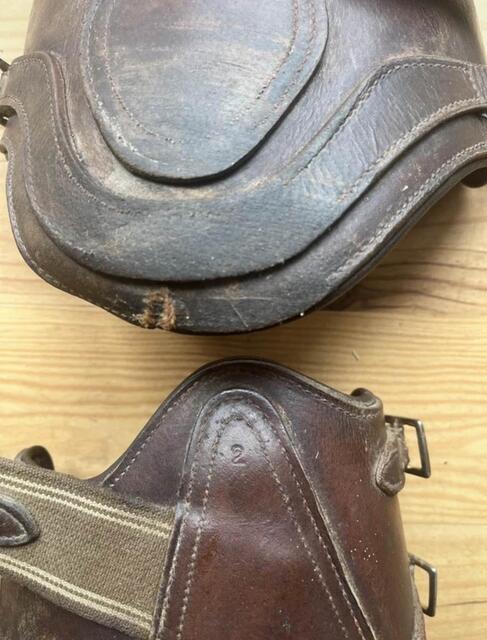 protèges boulets en cuir