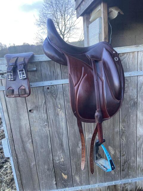 Selle Devoucoux Makila Lab Havane – état quasi neuf