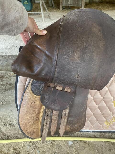 Lot de 3 selles