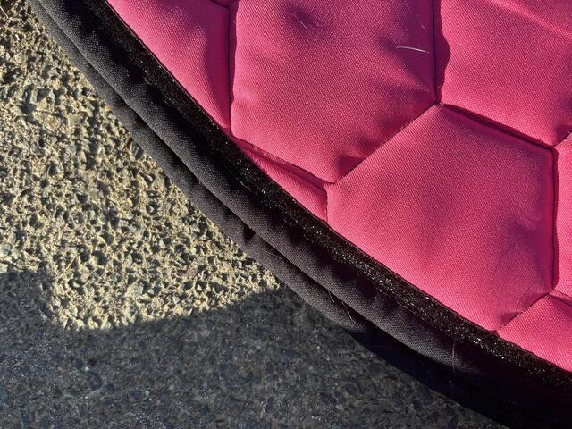 tapis equidees rose fushia