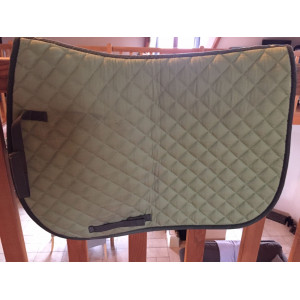 Tapis de selle vert
