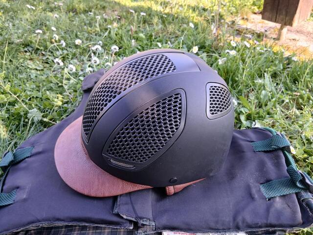 casque bicolore C900
