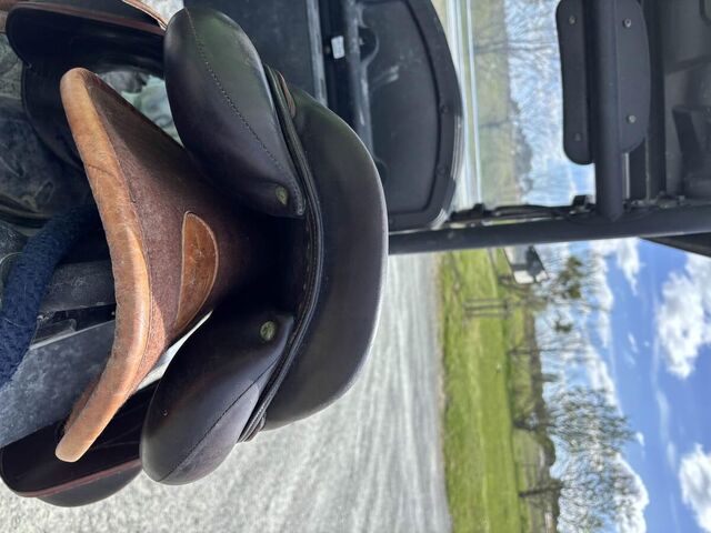 selle devoucoux Chiberta 17’