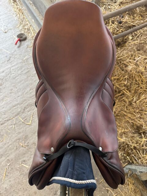 Selle BUTET semi plate T18,5