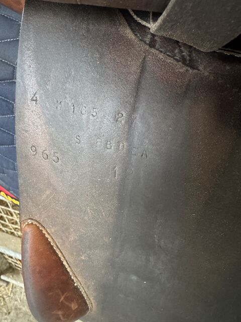 Selle BUTET semi plate T18,5