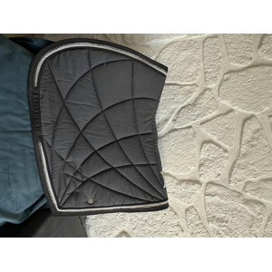 tapis de selle Azhary personnalisé