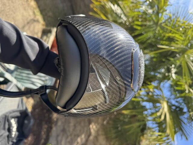 Bombe kask Carbon Shine Black