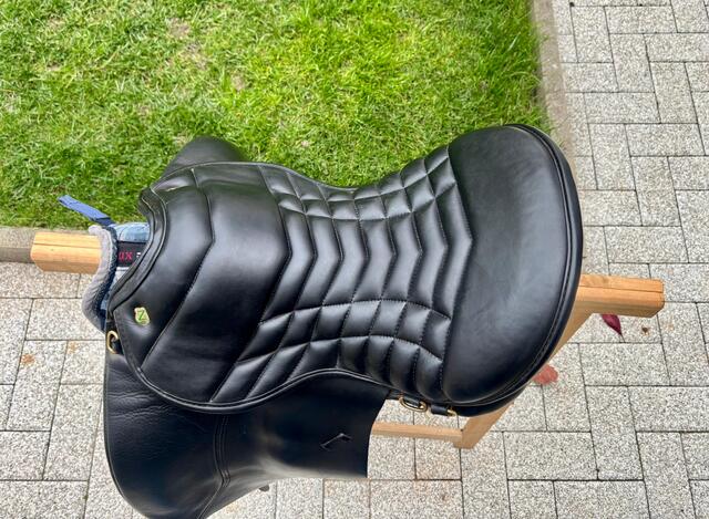 selle Massimo Wandern 18.5 – suivie saddle fitteuse – excellent état
