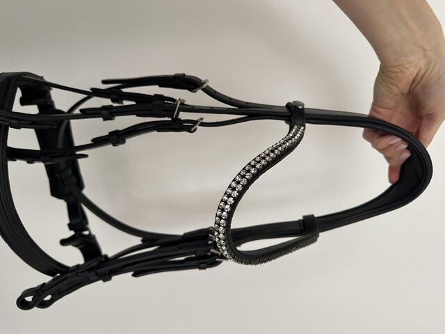 Bride en cuir noire